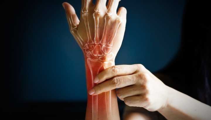 Severe wrist sprain can be corrected by arthroscopic wrist surgery